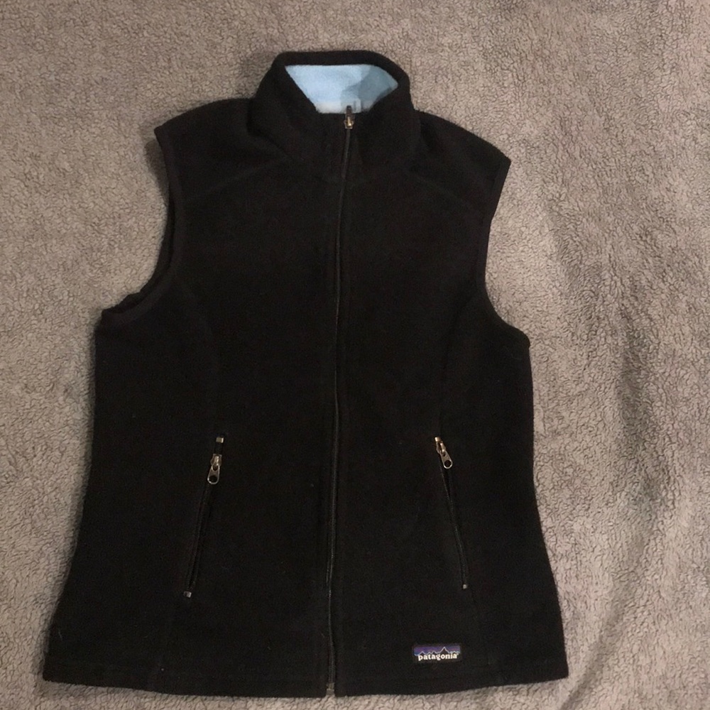 Black Synchilla Zipper Vest